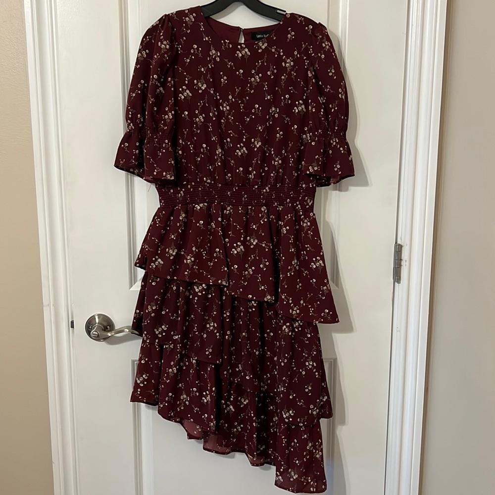 Lea & Viola midi dress. Color: Wine floral. Size: XS